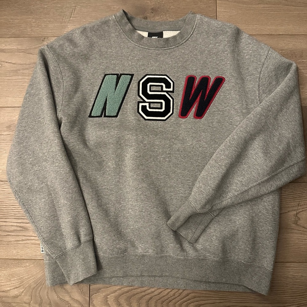 Men’s Nike crew
